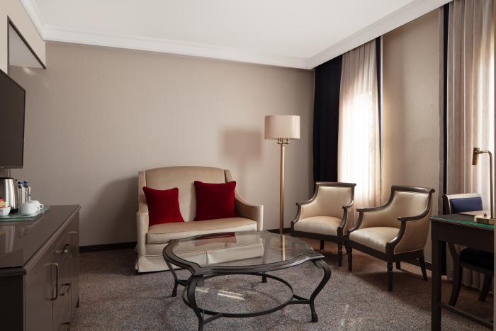 Grand Cevahir Convention Center Otel 5*
