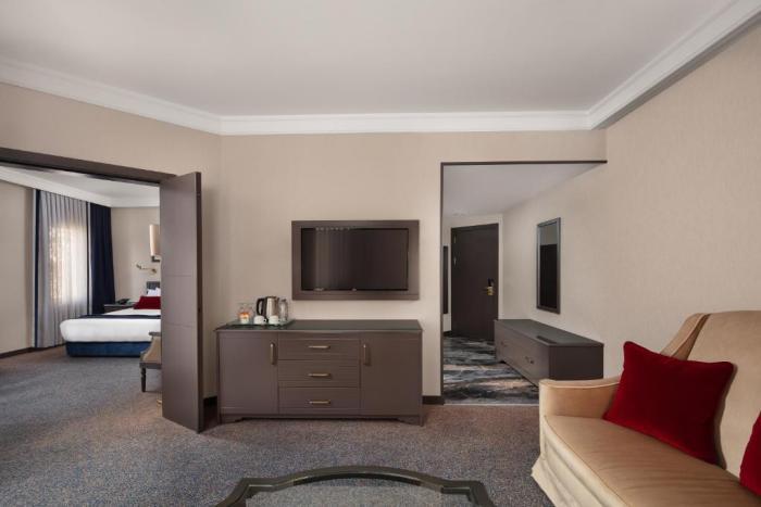 Grand Cevahir Convention Center Otel 5*