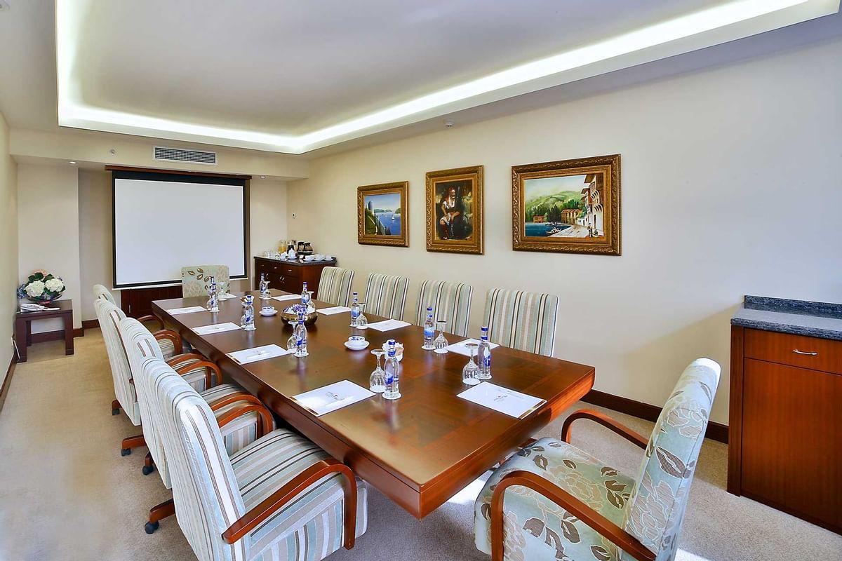 Grand Cevahir Convention Center Otel 5*